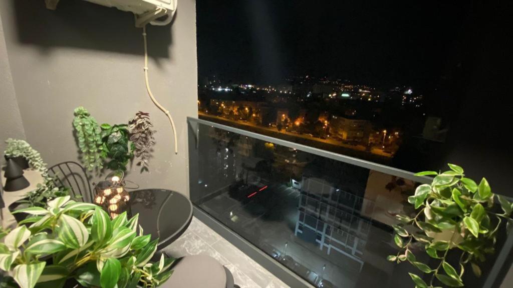 Q Luxury Apartment - Palas Center Iasi Extérieur photo