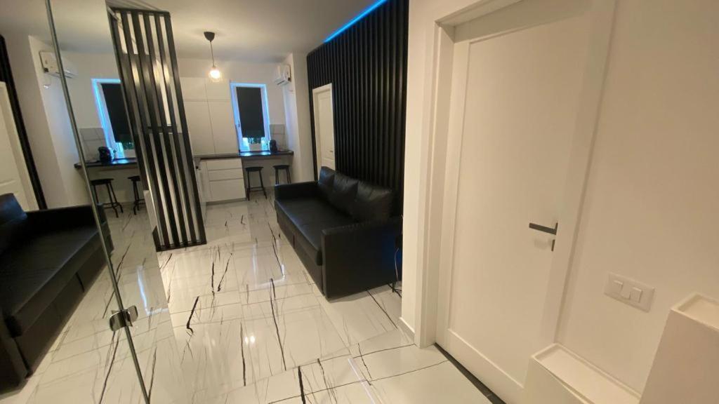 Q Luxury Apartment - Palas Center Iasi Extérieur photo